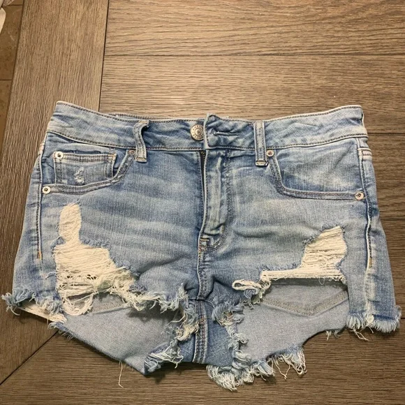 American Eagle High Waisted Shorts - Picture 1 of 2